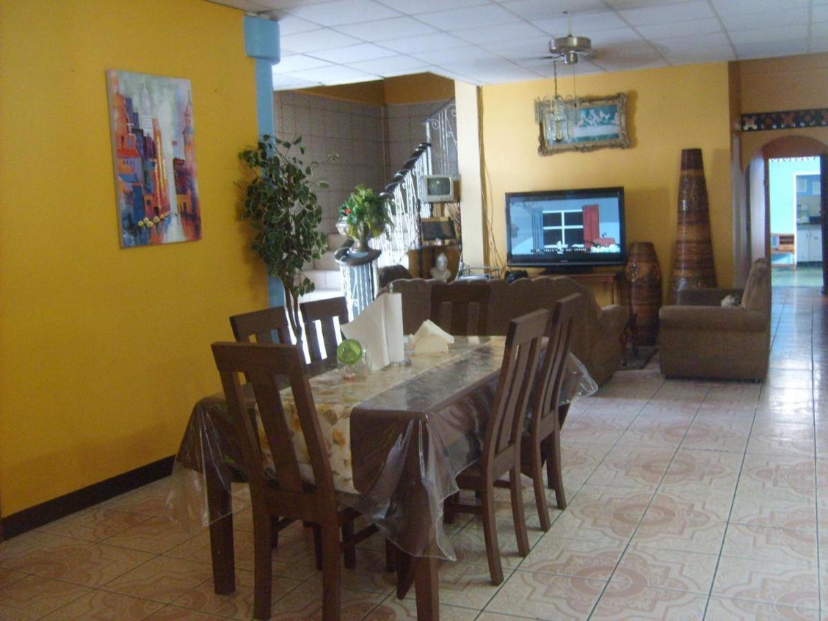 Caribbean tourist Villa Port of Spain Extérieur photo